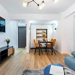 Apartment Bright - Location - Charming Balcony