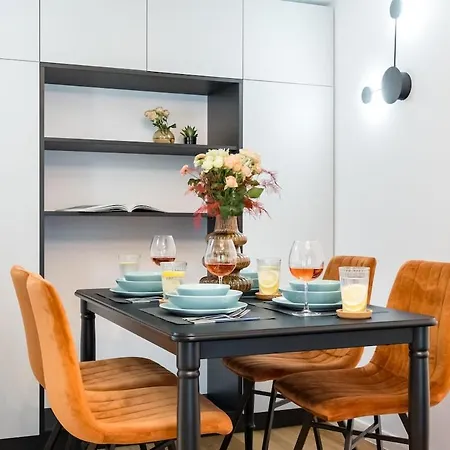 Bright - Location - Charming Balcony * בוקרשט