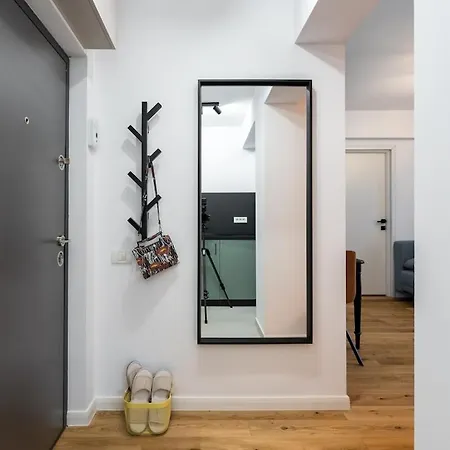 Bright - Location - Charming Balcony * Boekarest