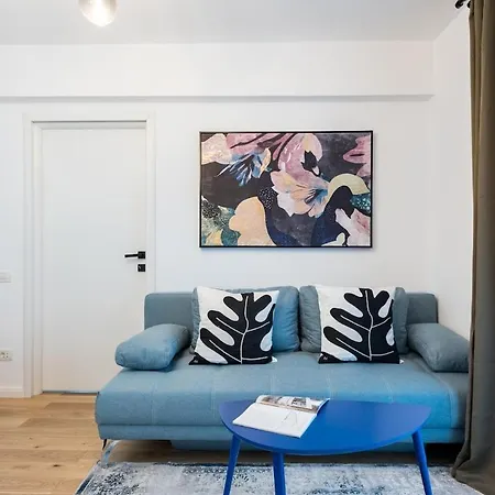 Appartamento Bright - Location - Charming Balcony Bucarest
