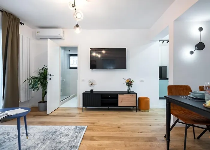 Apartman Bright - Location - Charming Balcony *