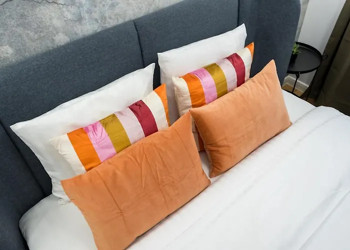 Bright - Location - Charming Balcony 아파트 부쿠레슈티