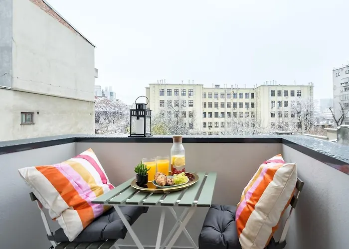 アパート Bright - Location - Charming Balcony ブカレスト