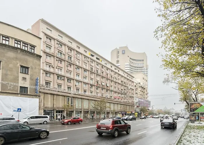 Bright - Location - Charming Balcony Apartman