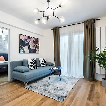 Bright - Location - Charming Balcony *